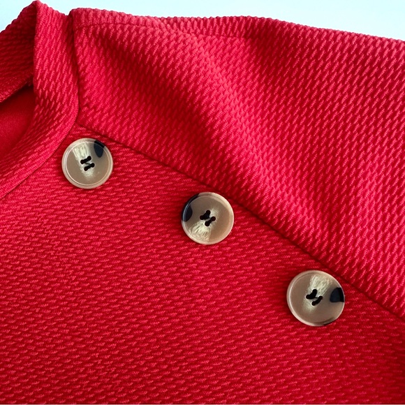💥5/$15 EUC Shein Red Textured Top - Picture 4 of 8